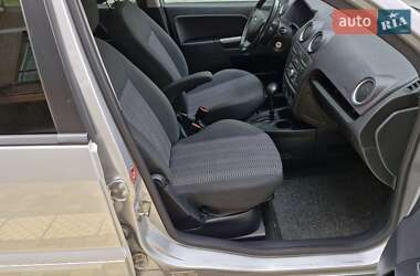 Хэтчбек Ford Fusion 2008 в 