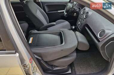 Хэтчбек Ford Fusion 2008 в 