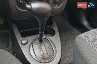 Хэтчбек Ford Fusion 2008 в 