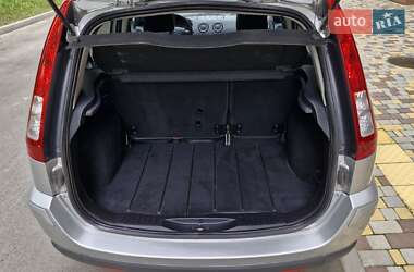 Хэтчбек Ford Fusion 2008 в 