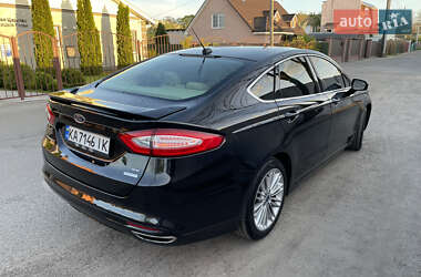Седан Ford Fusion 2013 в 