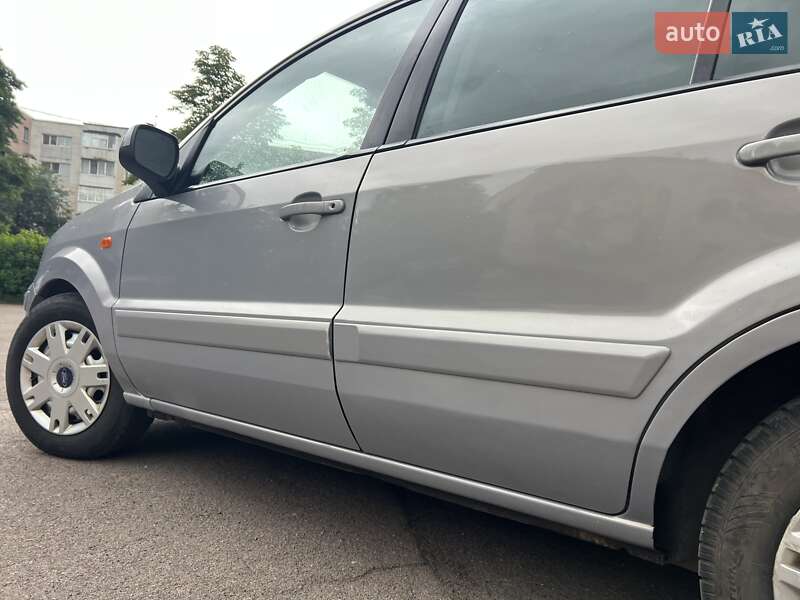 Хетчбек Ford Fusion 2011 в Ніжині