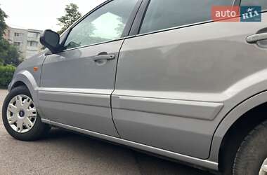 Хэтчбек Ford Fusion 2011 в 