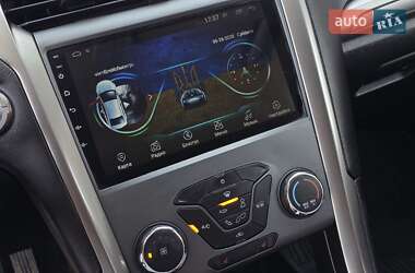 Седан Ford Fusion 2017 в 