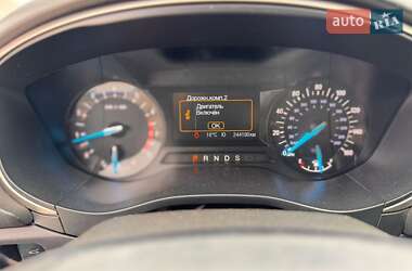 Седан Ford Fusion 2014 в 