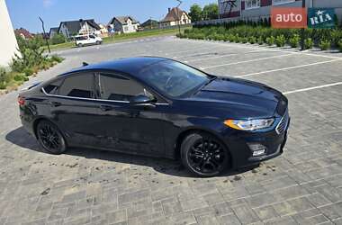 Седан Ford Fusion 2020 в 