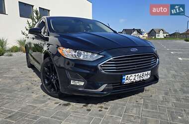 Седан Ford Fusion 2020 в 