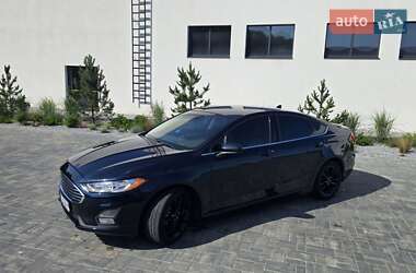 Седан Ford Fusion 2020 в 