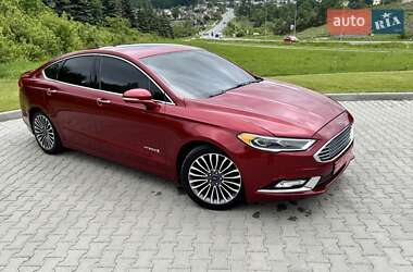 Седан Ford Fusion 2017 в 