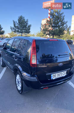 Хэтчбек Ford Fusion 2008 в 