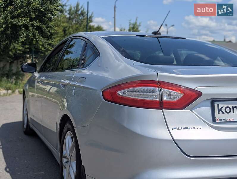 Седан Ford Fusion 2015 в Хмельницком фото 11 Седан Ford Fusion 2015 в Хмельницком