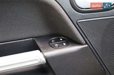Хэтчбек Ford Fusion 2009 в 