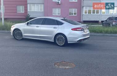 Седан Ford Fusion 2016 в 