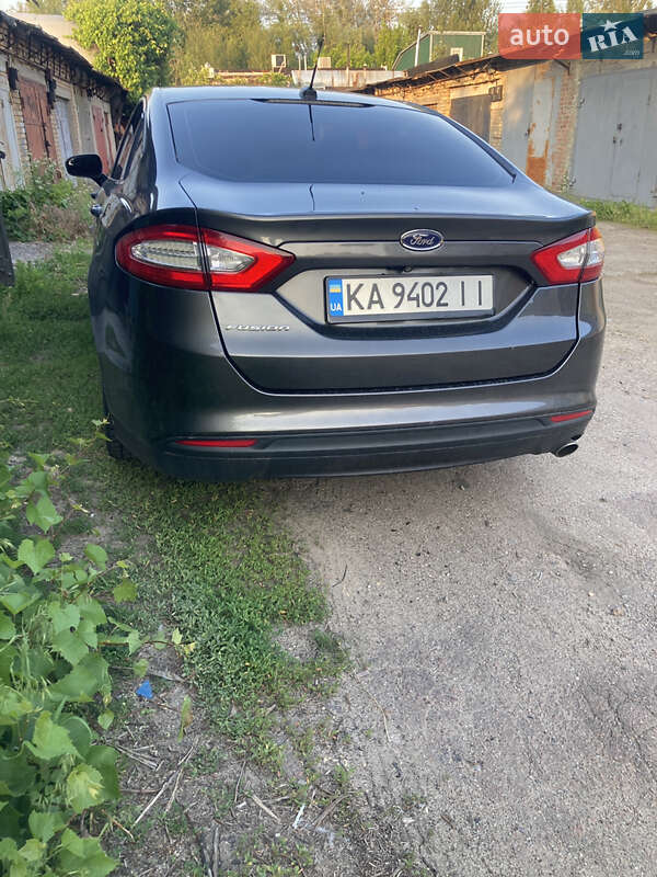 Седан Ford Fusion 2016 в Києві