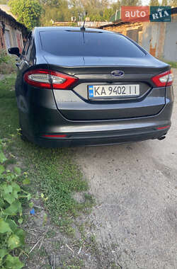 Седан Ford Fusion 2016 в 