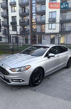 Седан Ford Fusion 2017 в Львові