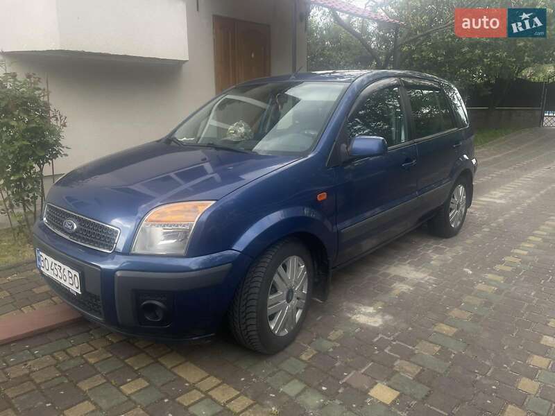 Хэтчбек Ford Fusion 2007 в 
