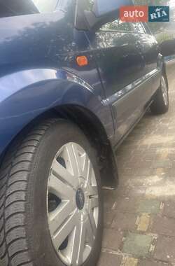 Хэтчбек Ford Fusion 2007 в 