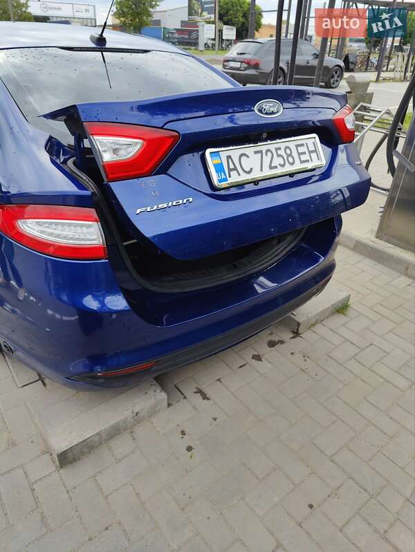Седан Ford Fusion 2014 в Луцке