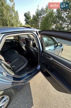 Седан Ford Fusion 2018 в 