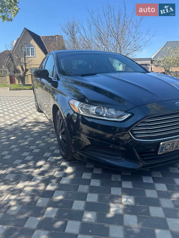 Седан Ford Fusion 2014 в 