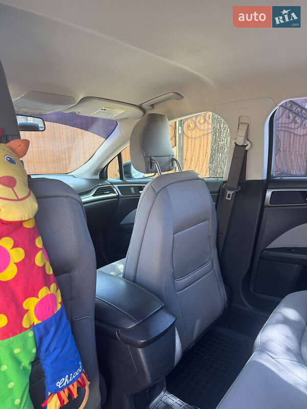 Седан Ford Fusion 2014 в Черкассах