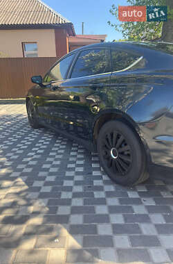 Седан Ford Fusion 2014 в 