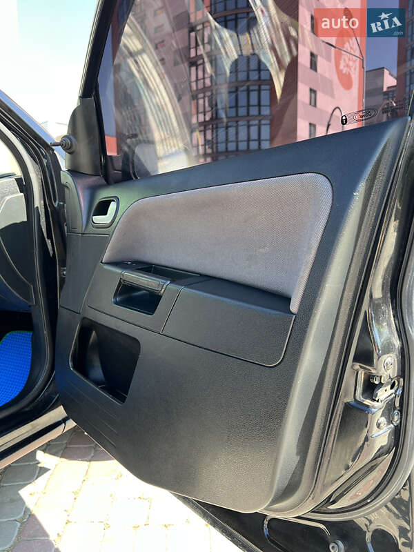 Хетчбек Ford Fusion 2007 в Івано-Франківську