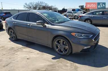 Седан Ford Fusion 2017 в 