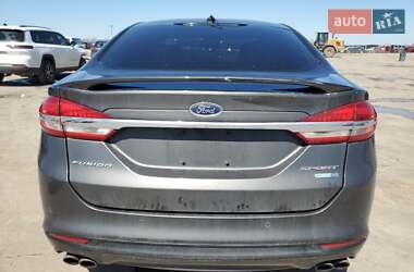 Седан Ford Fusion 2017 в 