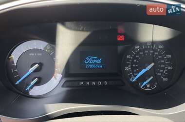 Седан Ford Fusion 2016 в 