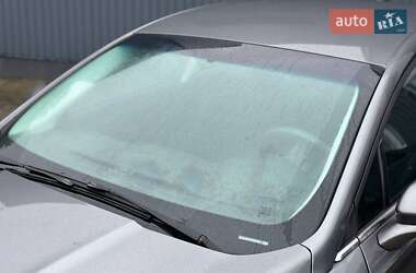 Седан Ford Fusion 2013 в 