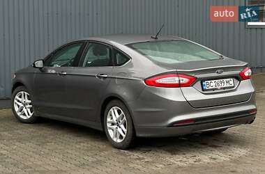 Седан Ford Fusion 2013 в 
