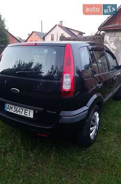 Хэтчбек Ford Fusion 2005 в 