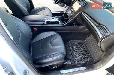 Седан Ford Fusion 2019 в 