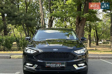 Седан Ford Fusion 2017 в 