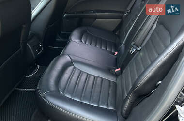 Седан Ford Fusion 2017 в 