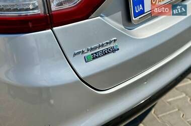 Седан Ford Fusion 2014 в 