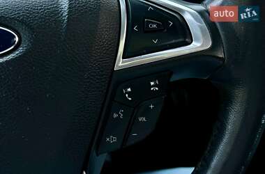 Седан Ford Fusion 2014 в 