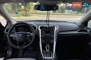 Седан Ford Fusion 2014 в 