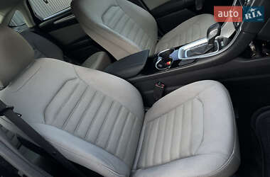 Седан Ford Fusion 2014 в 