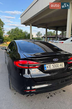 Седан Ford Fusion 2017 в 