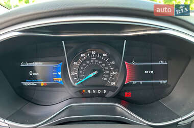Седан Ford Fusion 2015 в 