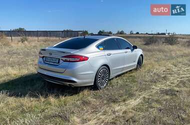 Седан Ford Fusion 2017 в 