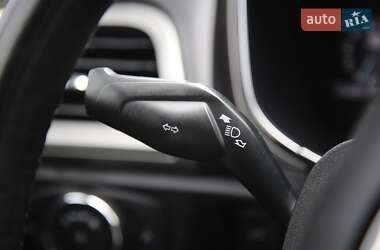 Седан Ford Fusion 2017 в 