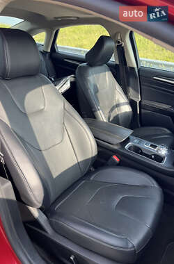 Седан Ford Fusion 2020 в 