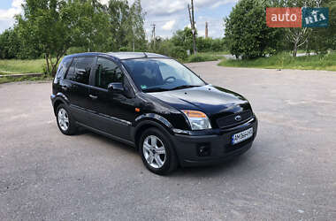 Хэтчбек Ford Fusion 2011 в 