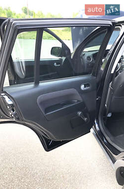 Хэтчбек Ford Fusion 2011 в 