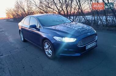 Седан Ford Fusion 2014 в 