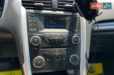 Седан Ford Fusion 2014 в 